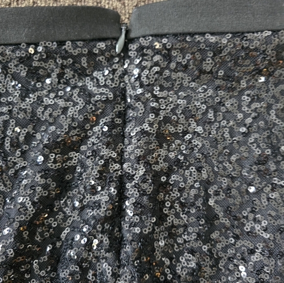 Bebe Skirt Women Sz 8 Black Sparkly Sequins Cocktail Midi Slit Back Summer - Picture 12 of 13